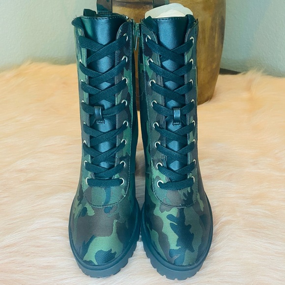 Steve Madden Women's LATCH Boot - Picture 6 of 6